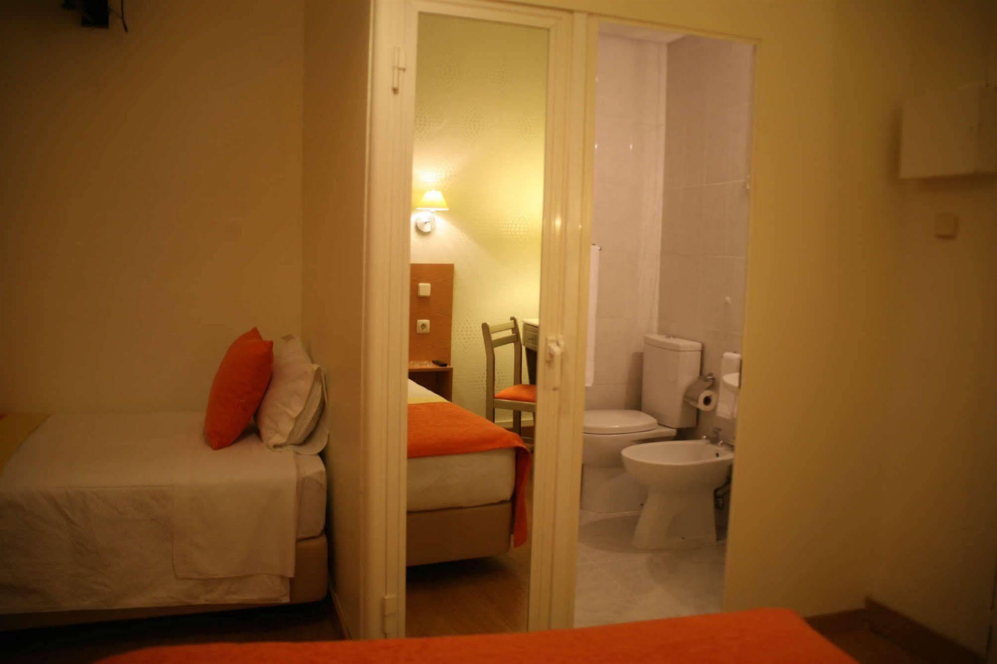 ליסבון Estrela Dos Anjos Guesthouse מראה חיצוני תמונה