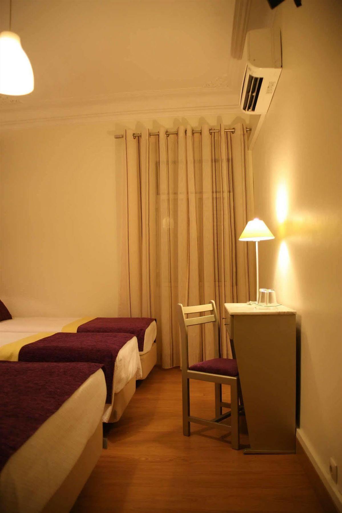 ליסבון Estrela Dos Anjos Guesthouse מראה חיצוני תמונה
